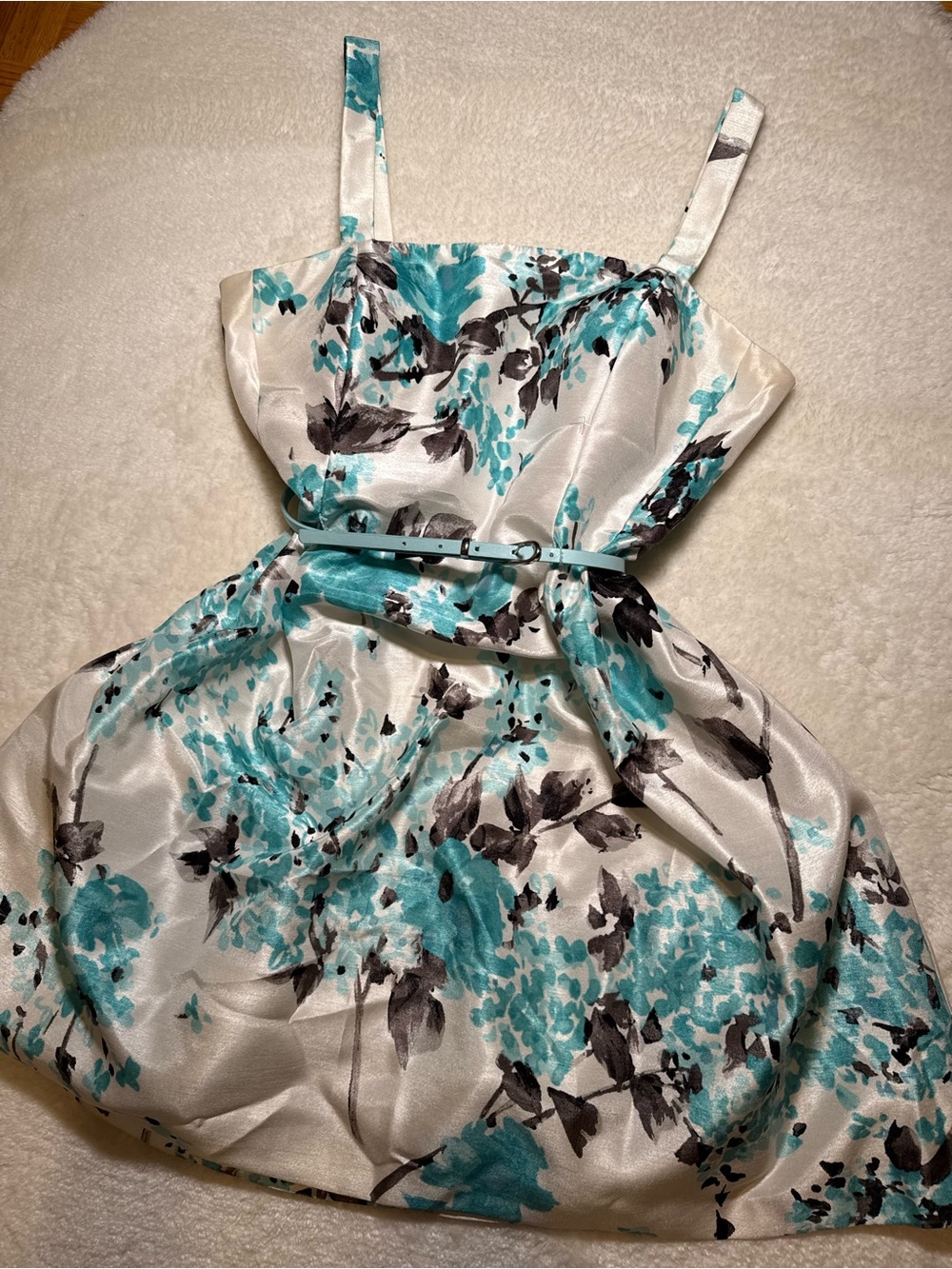 Laura Petites Floral Satin Fit & Flare Dress with Belt | Size 12P - Picture 3 of 10
